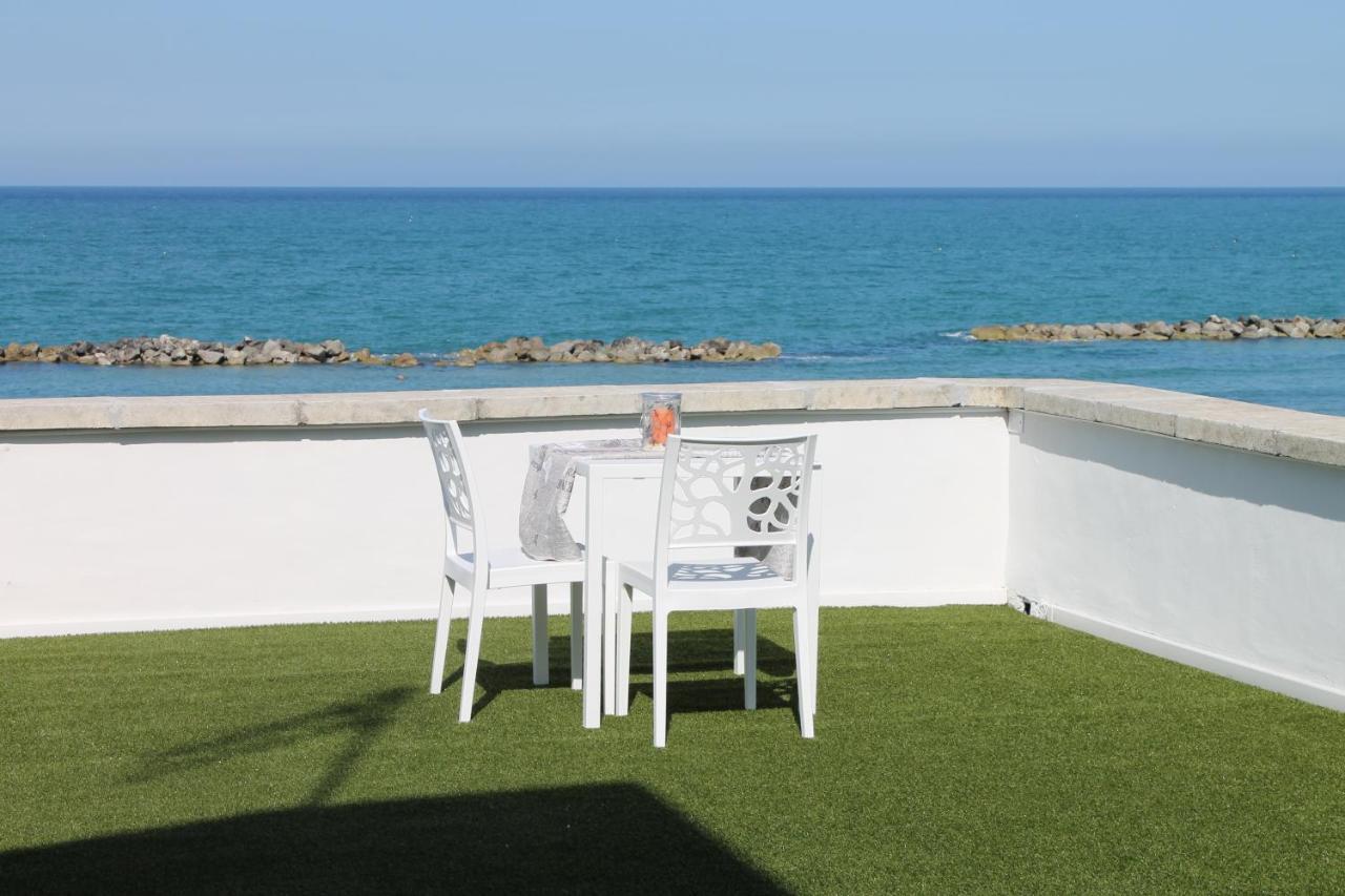 Bed & Breakfast La Terrazza Sul Mare *